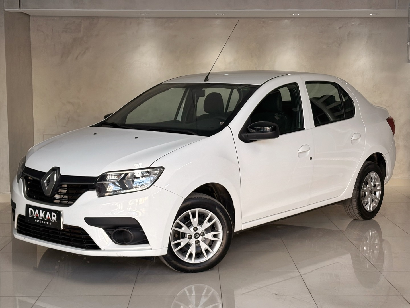 RENAULT LOGAN