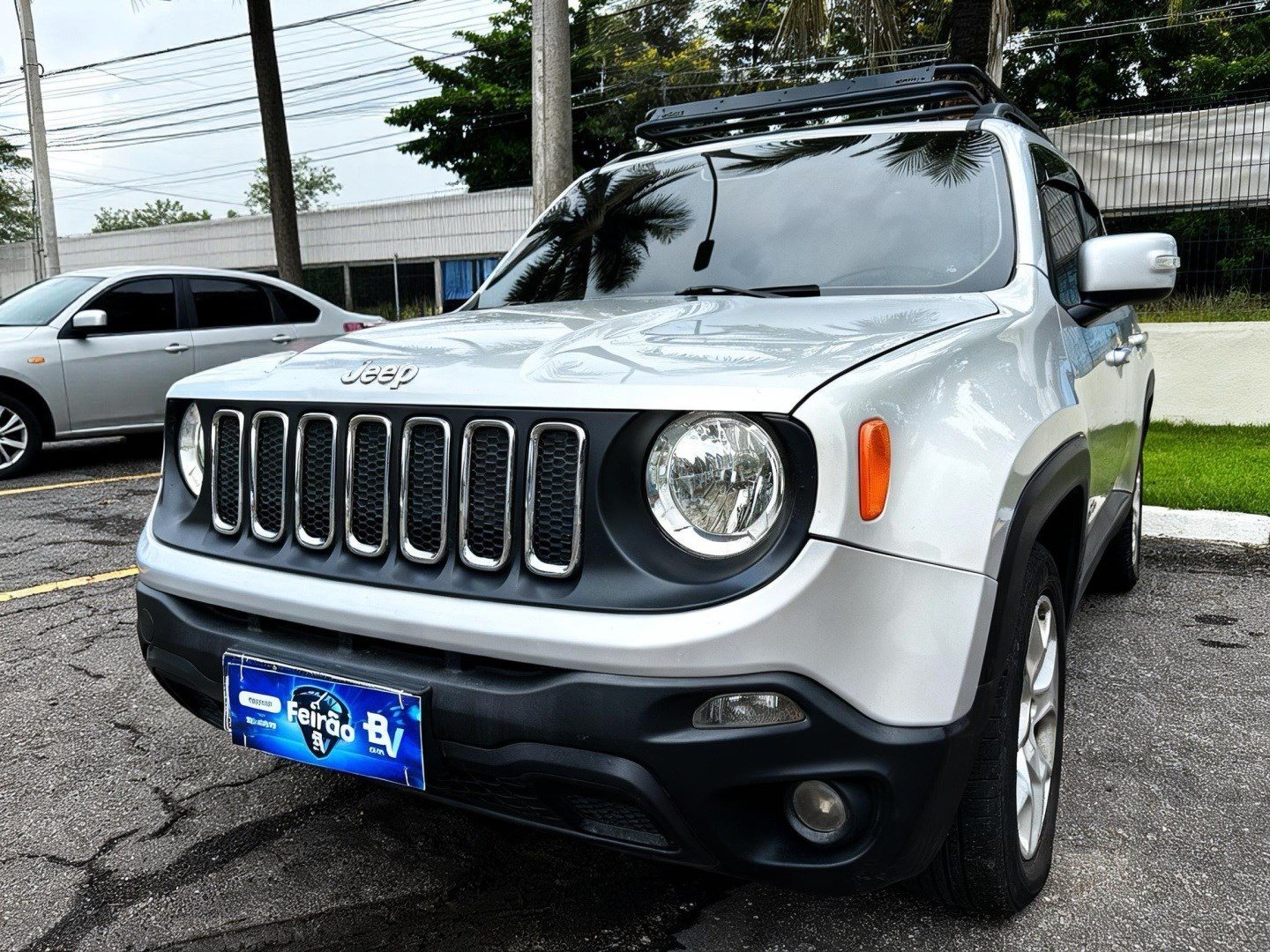 JEEP RENEGADE 1.8 16V FLEX LONGITUDE 4P AUTOMÁTICO