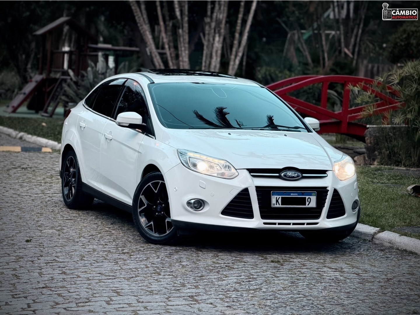FORD FOCUS 2.0 TITANIUM PLUS SEDAN 16V FLEX 4P POWERSHIFT