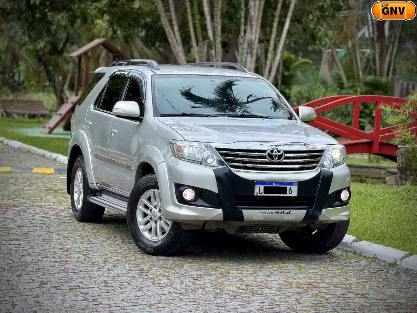 TOYOTA HILUX SW4 2.7 SR 4X2 16V FLEX 4P AUTOMÁTICO