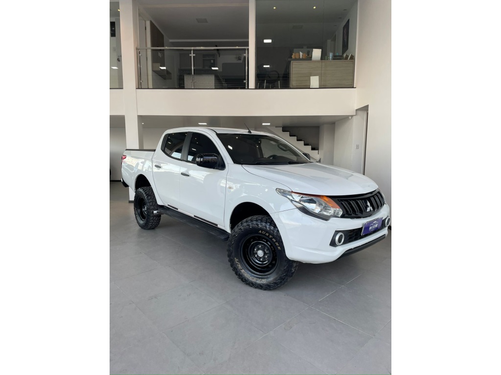 MITSUBISHI L200 TRITON