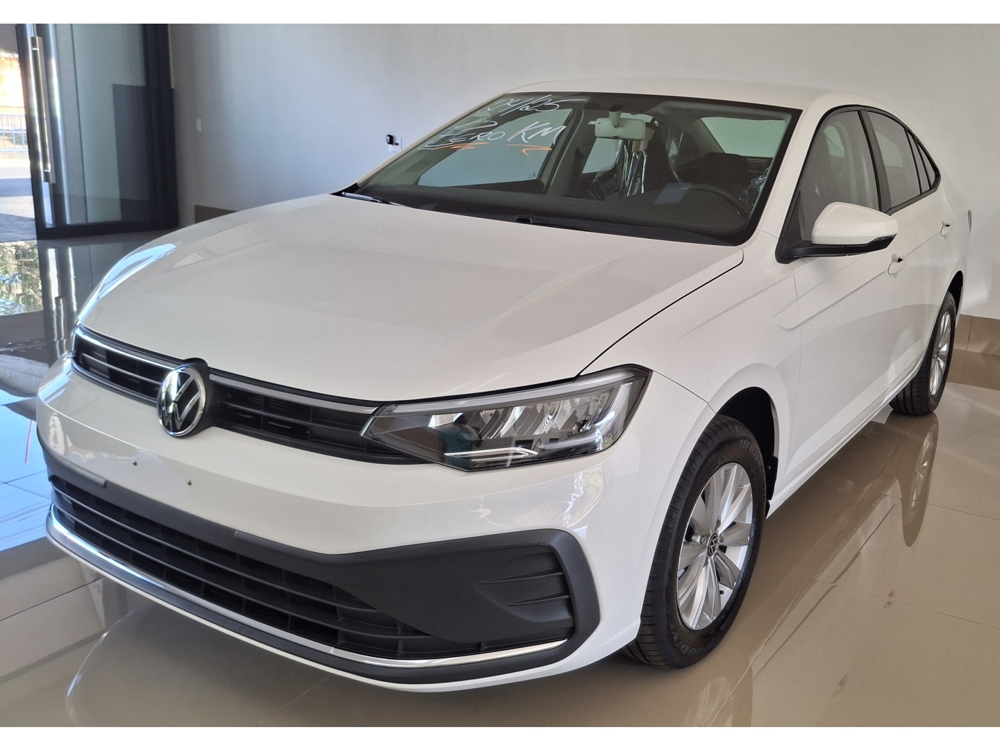 VOLKSWAGEN VIRTUS