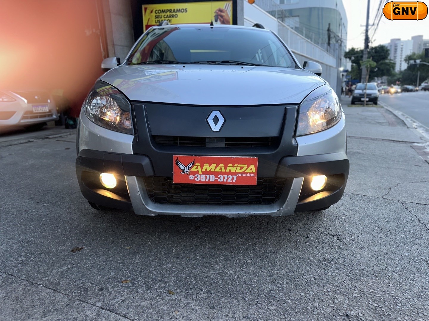 RENAULT SANDERO