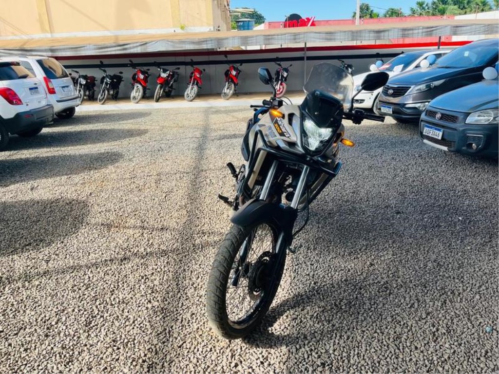 HONDA XRE 300 SAHARA ADVENTURE