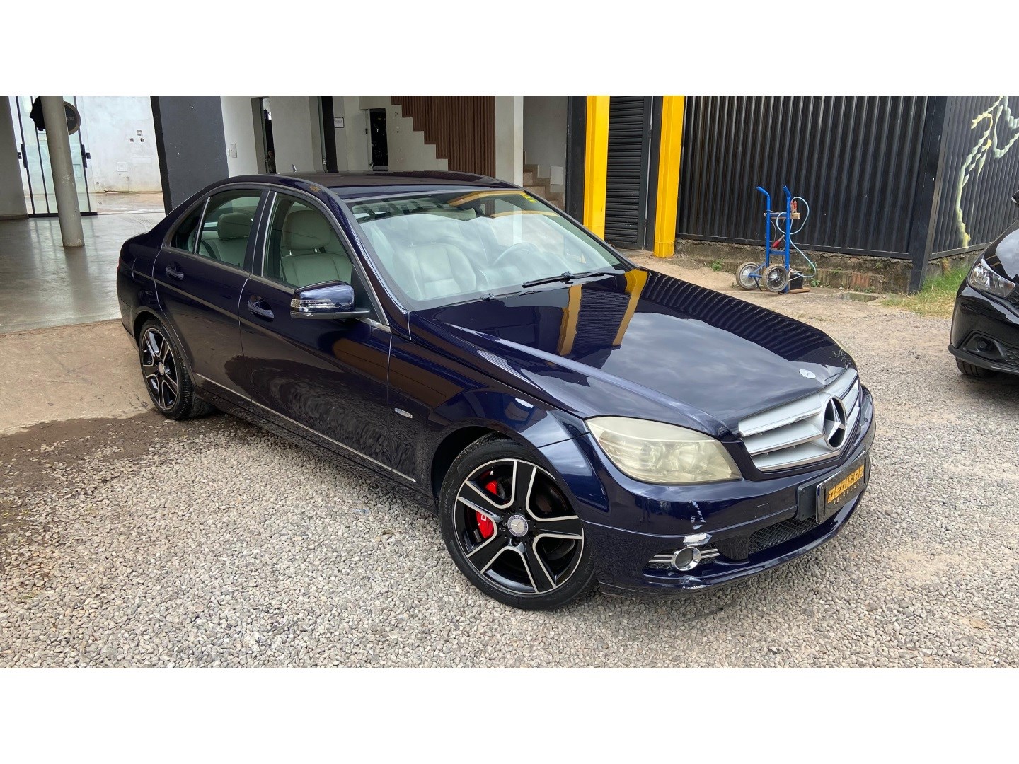 MERCEDES-BENZ C 180