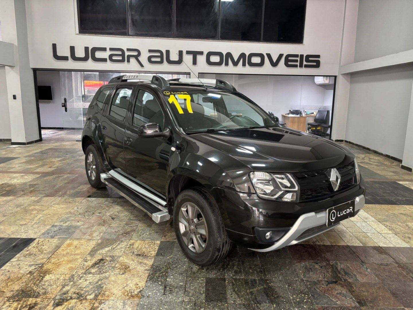RENAULT DUSTER