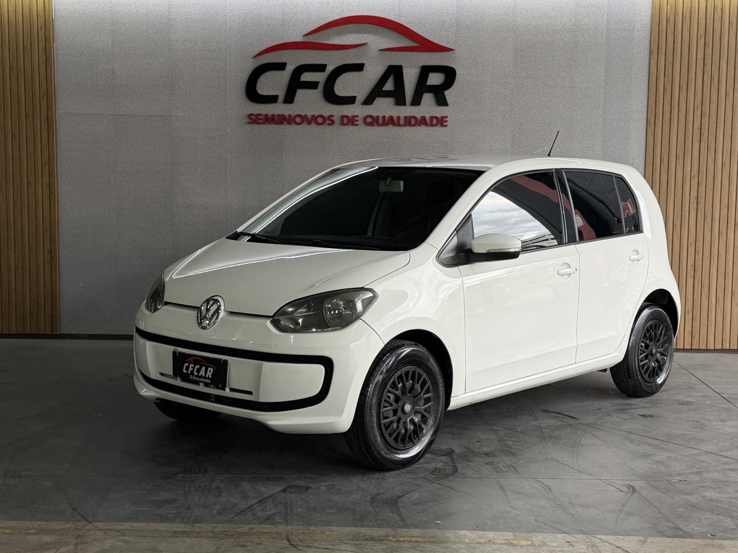 VOLKSWAGEN UP