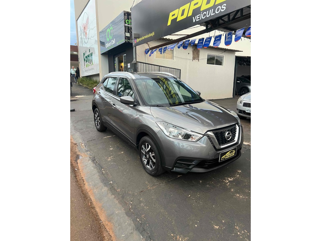 NISSAN KICKS