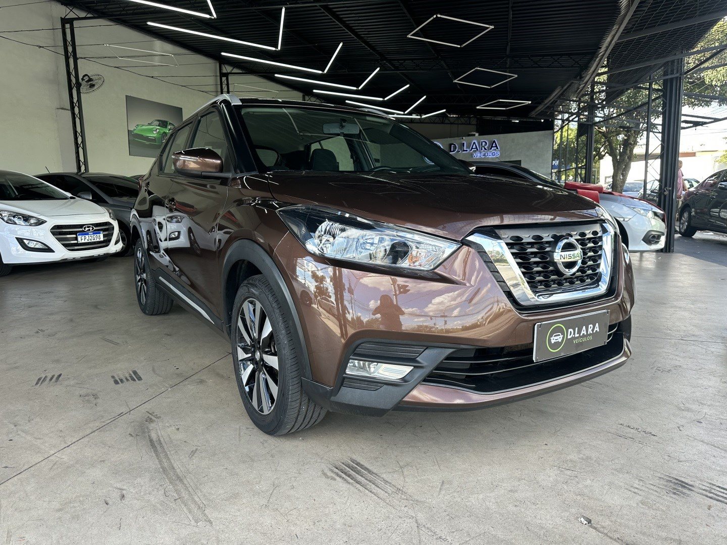 NISSAN KICKS
