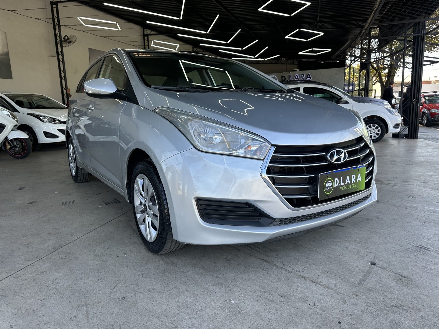 HYUNDAI HB20S