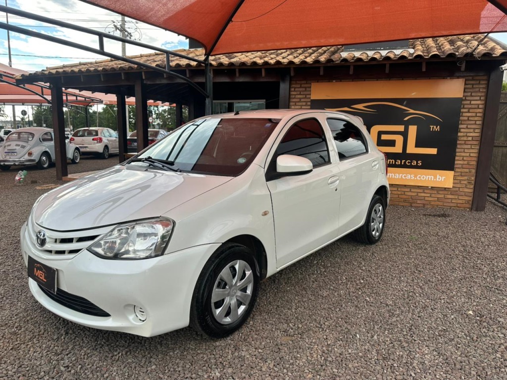 TOYOTA ETIOS