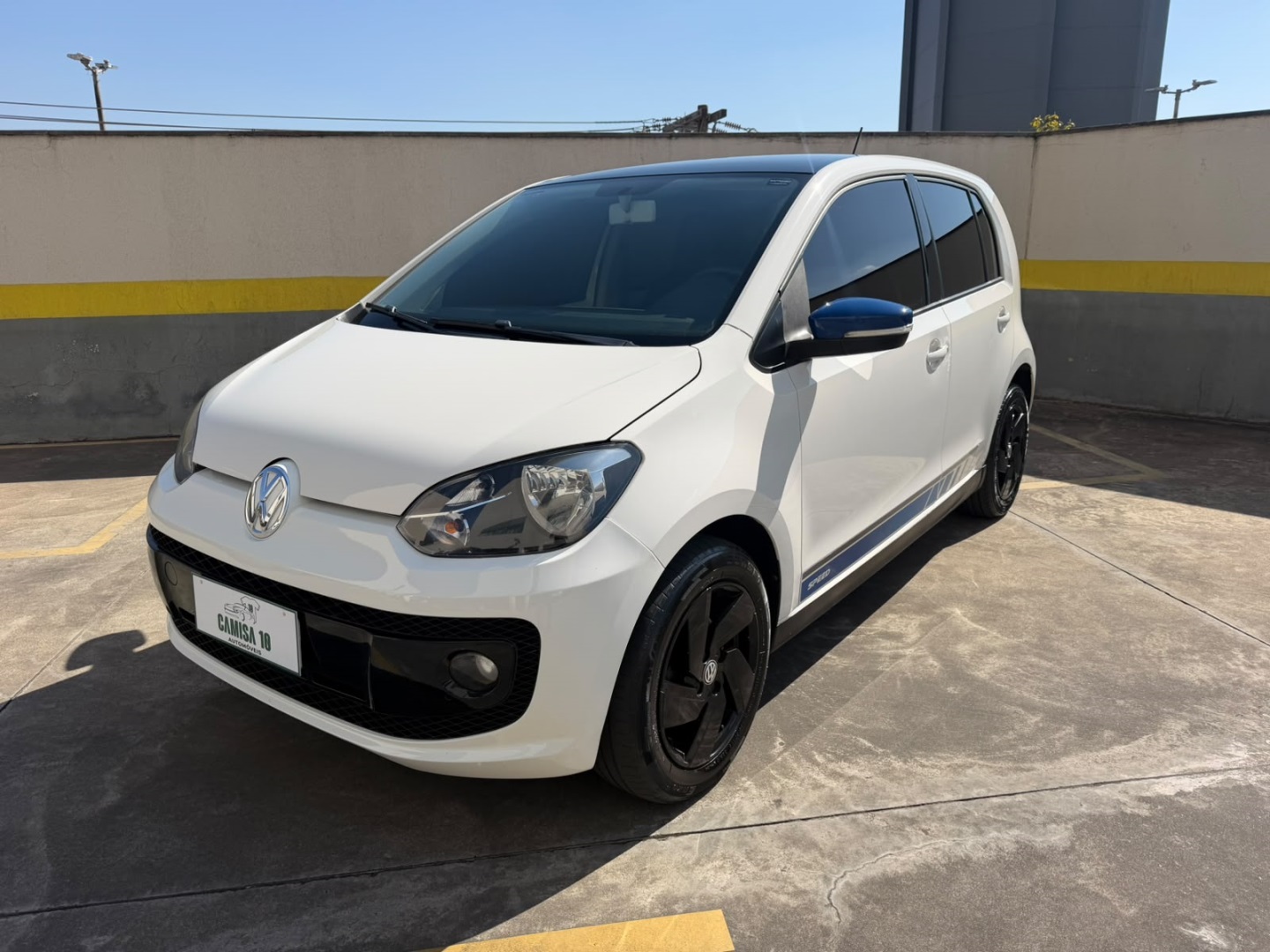 VOLKSWAGEN UP