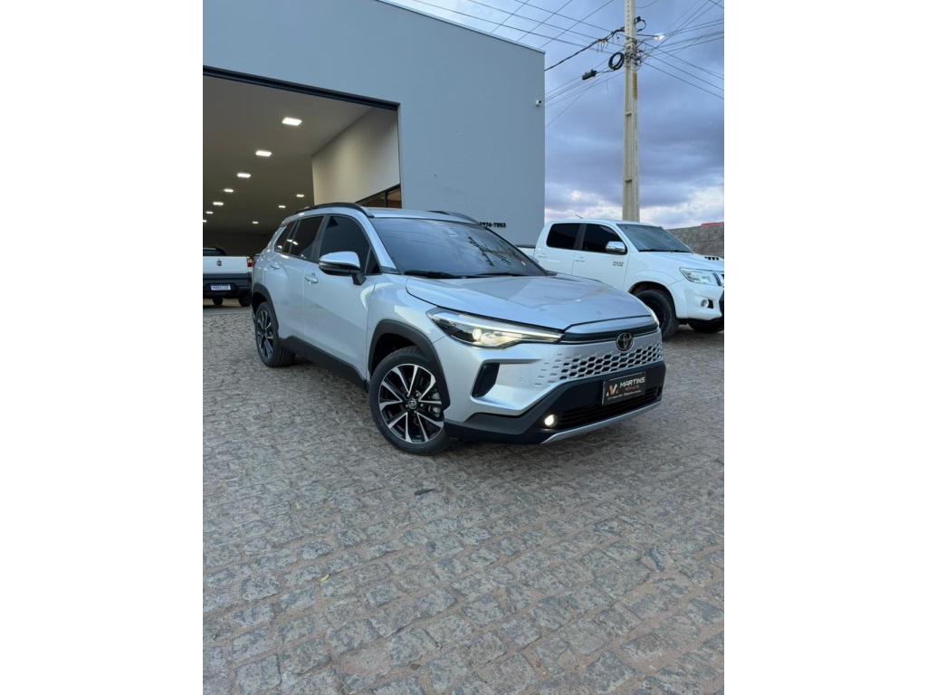 TOYOTA COROLLA CROSS