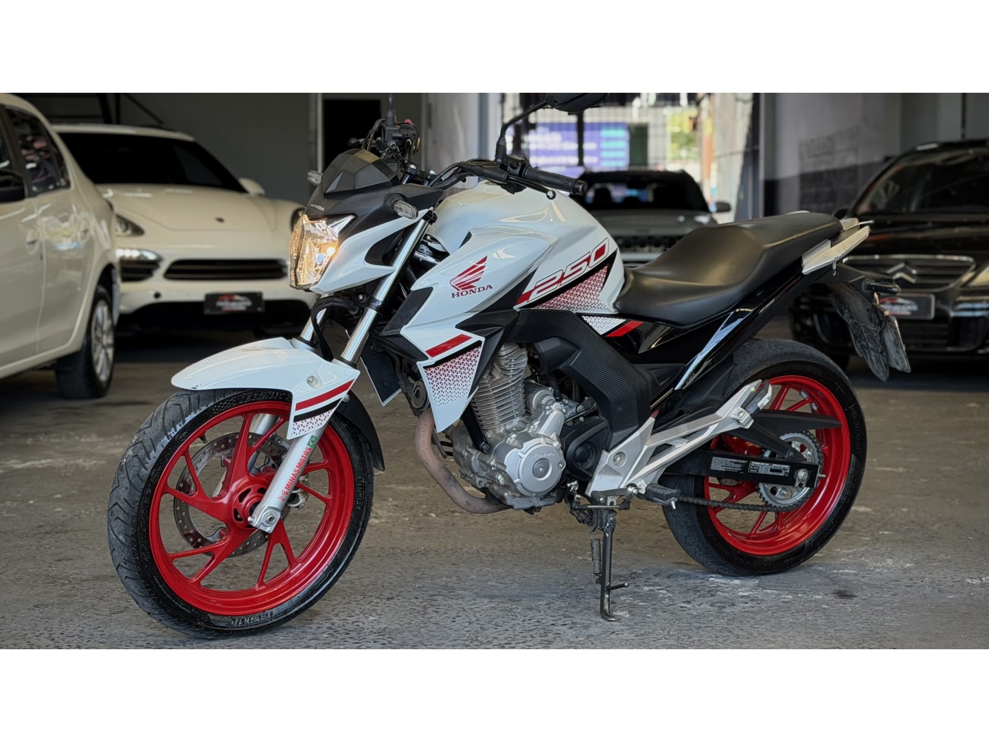 HONDA CB TWISTER