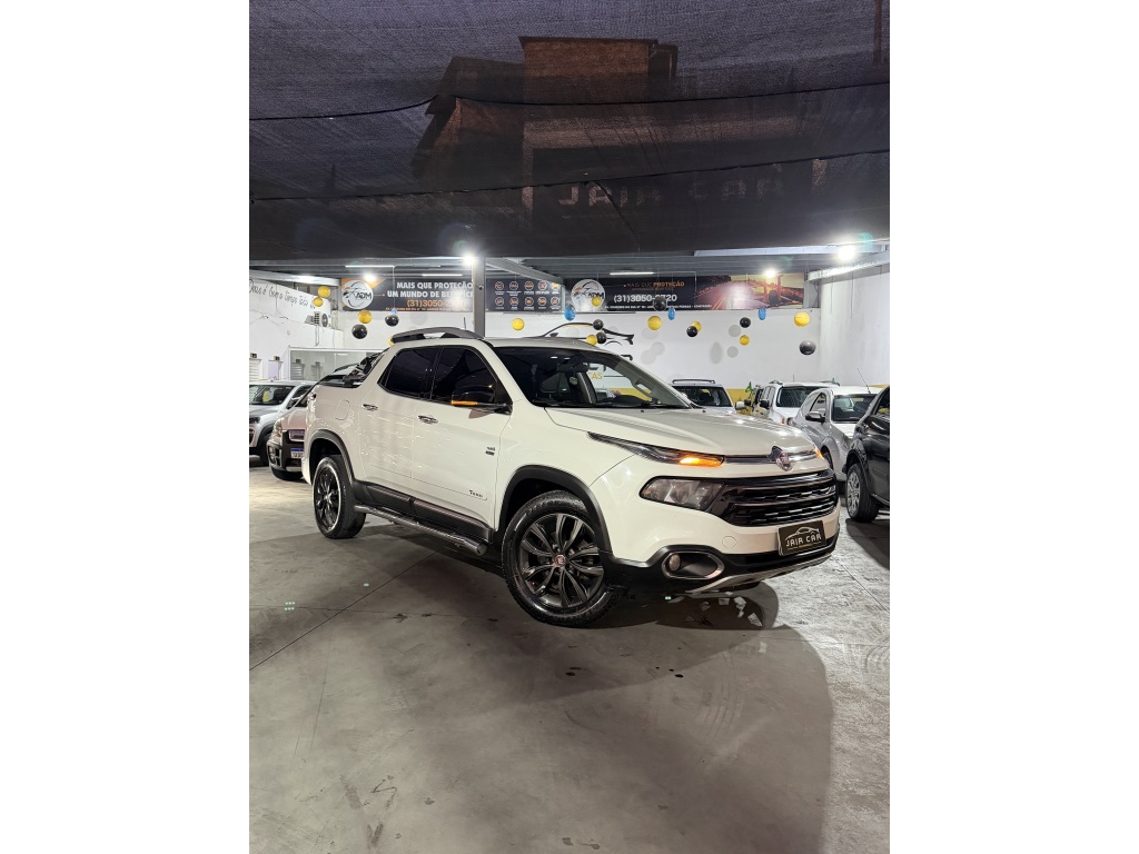FIAT TORO 2.0 16V TURBO DIESEL VOLCANO 4WD AT9