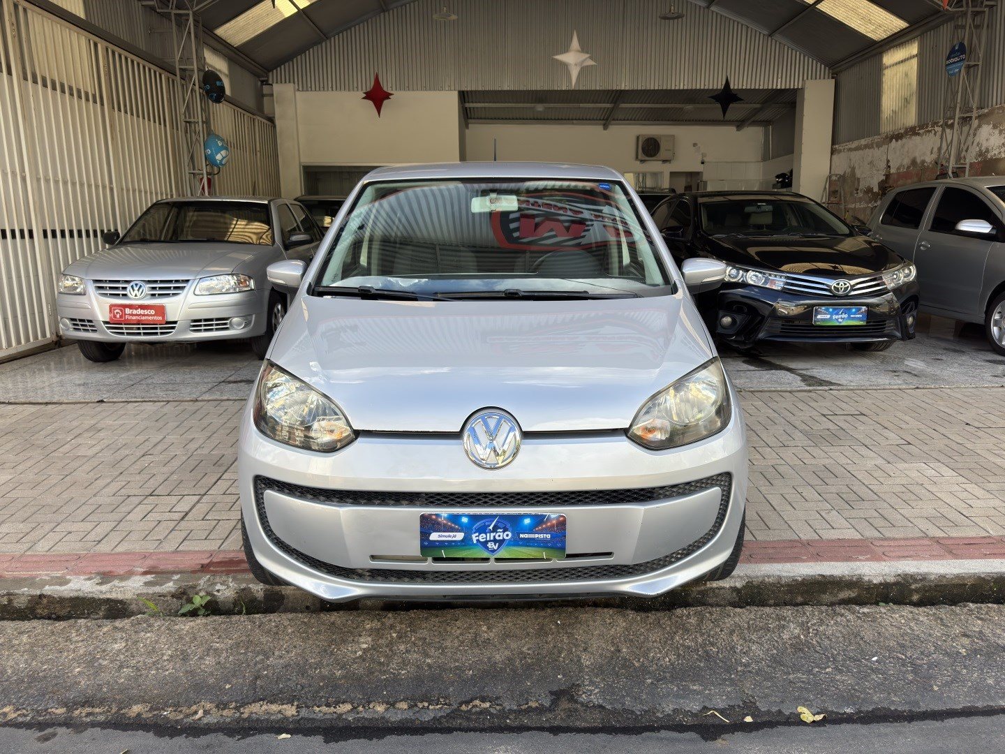 VOLKSWAGEN UP