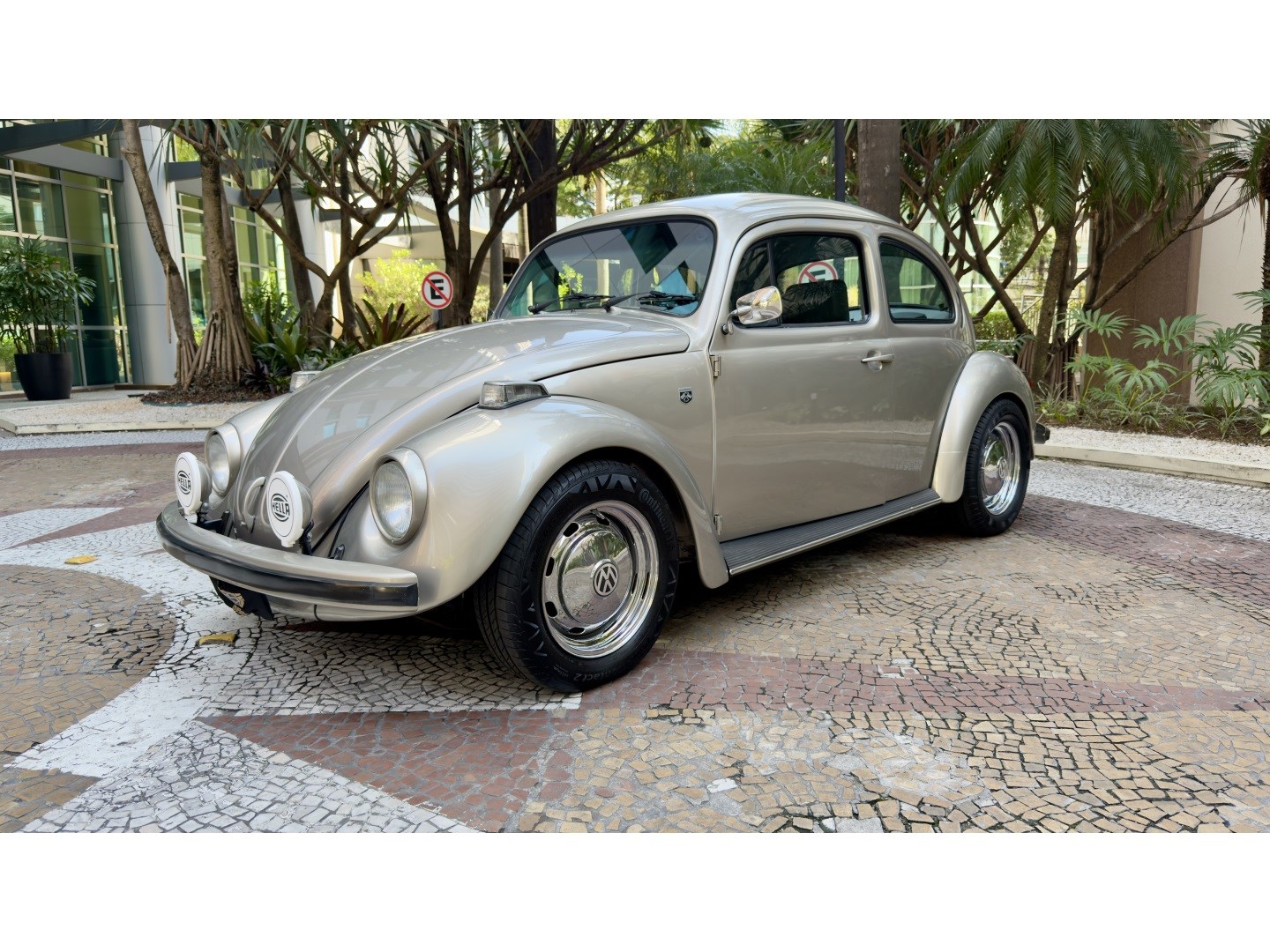 VOLKSWAGEN FUSCA