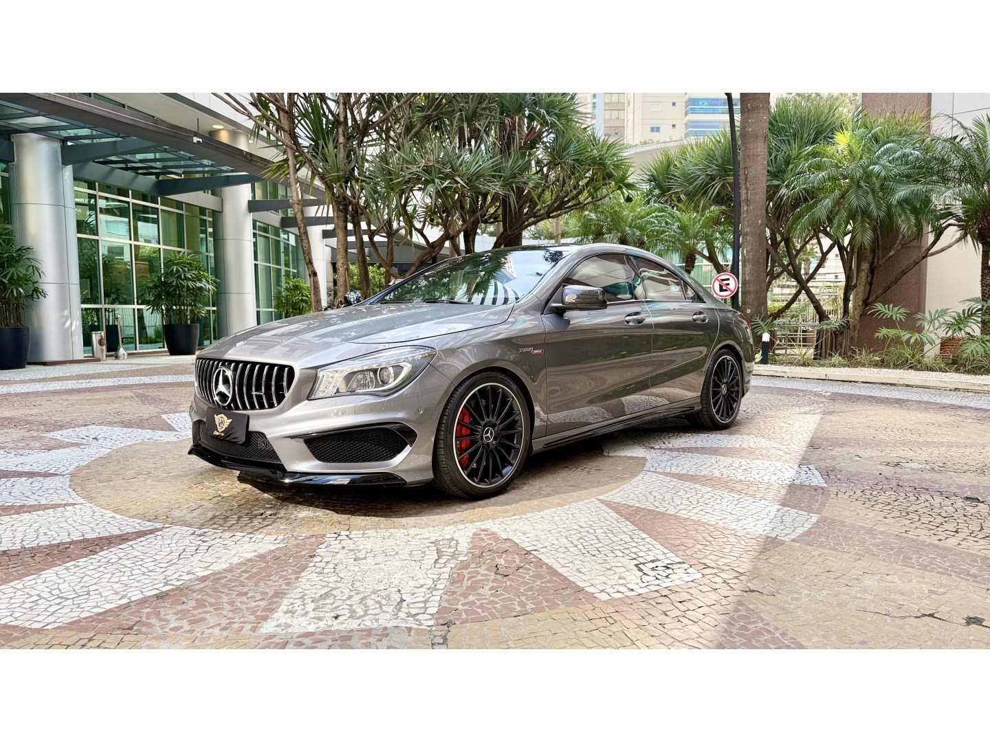 MERCEDES-BENZ CLA 45 AMG