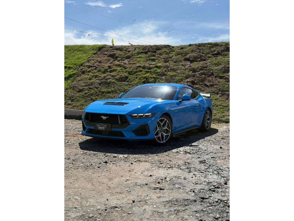 FORD MUSTANG