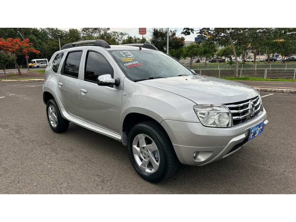 RENAULT DUSTER