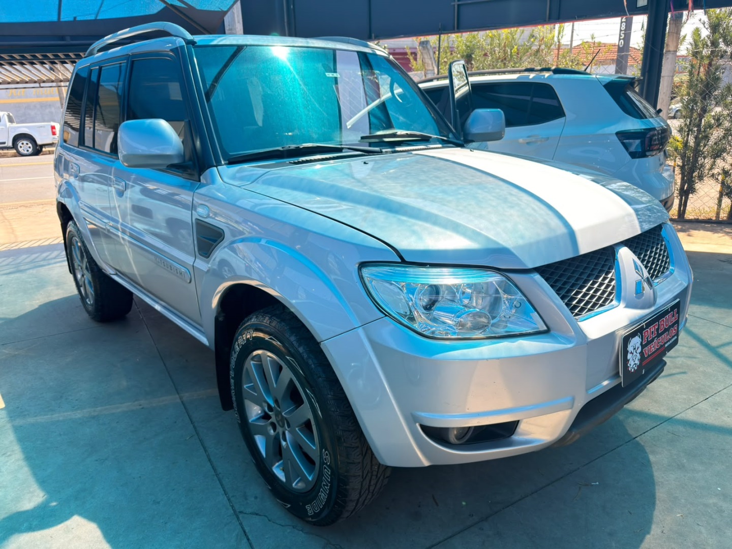 MITSUBISHI PAJERO TR4