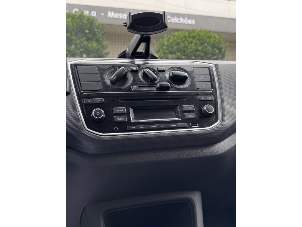 VOLKSWAGEN UP 1.0 MPI TOTAL FLEX 4P MANUAL