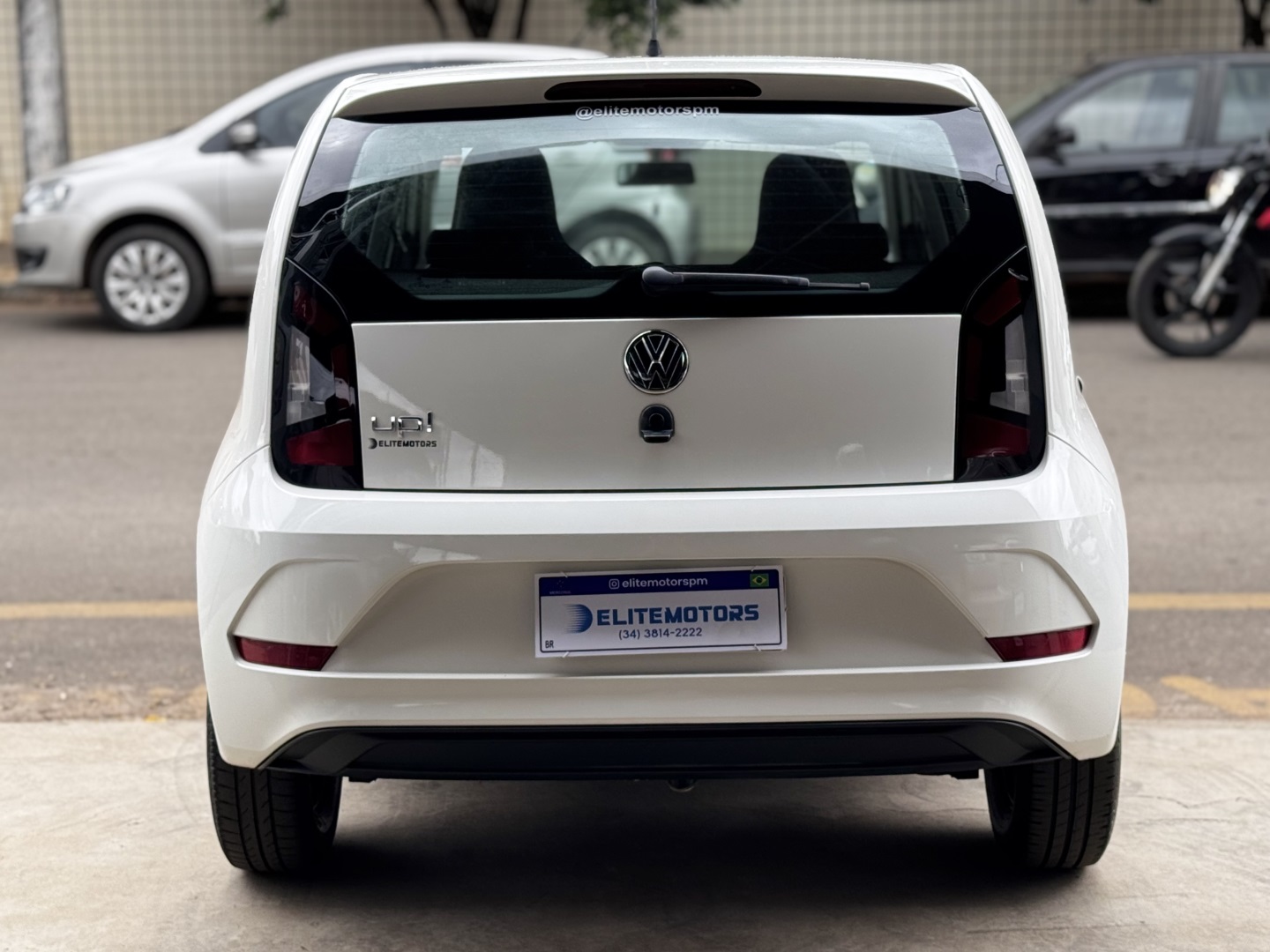 VOLKSWAGEN UP 1.0 MPI TOTAL FLEX 4P MANUAL