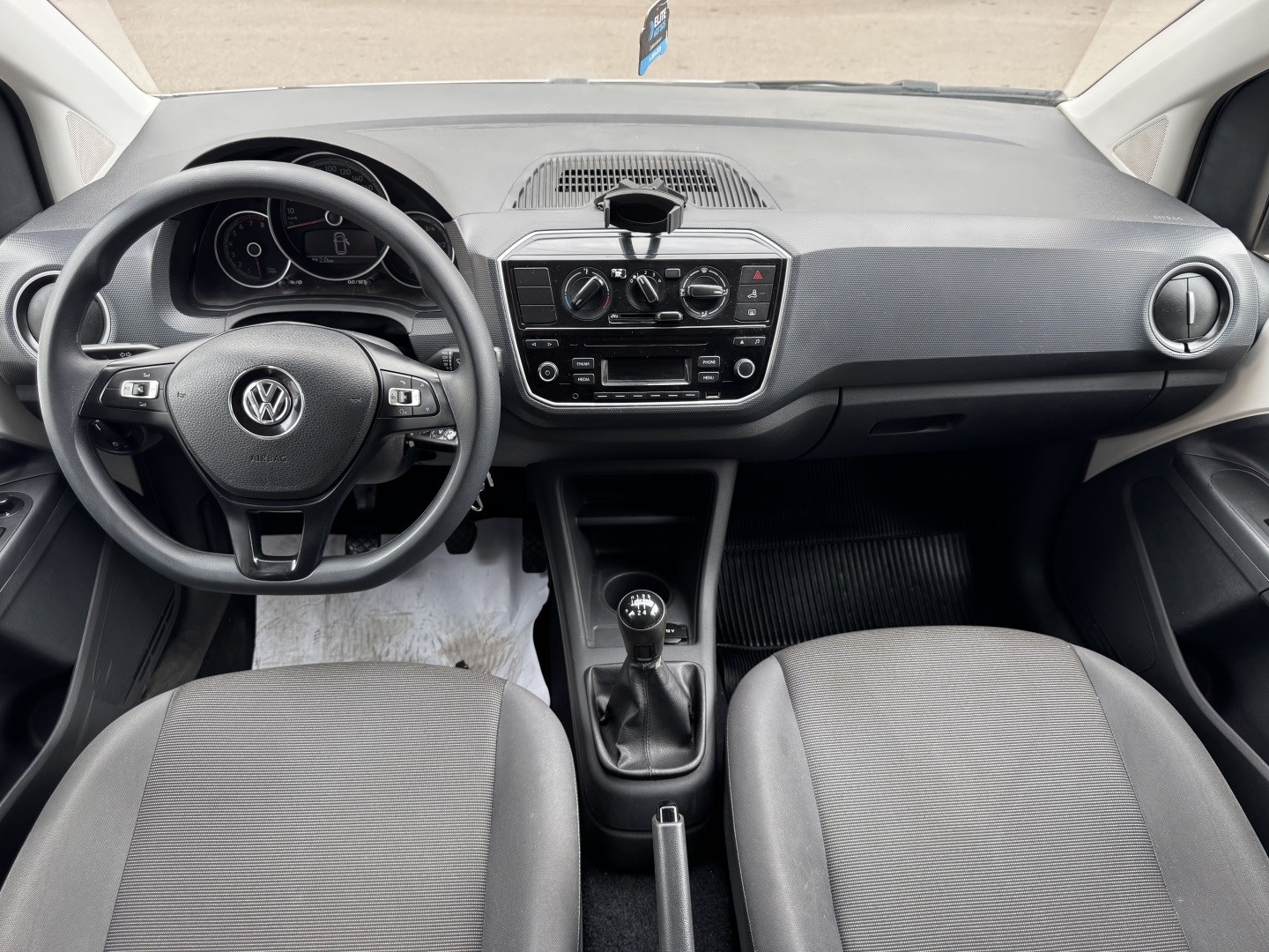 VOLKSWAGEN UP 1.0 MPI TOTAL FLEX 4P MANUAL