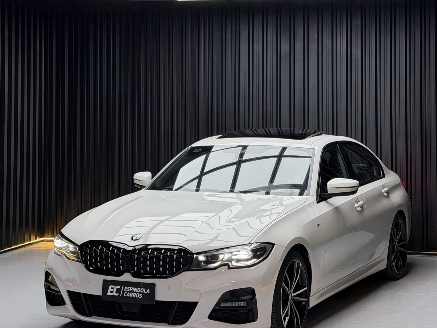 BMW 320i