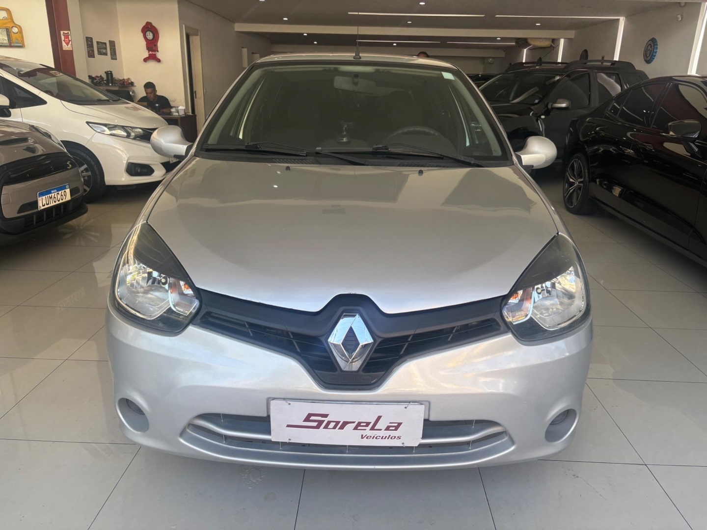 RENAULT CLIO