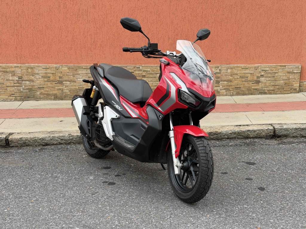 HONDA ADV 150