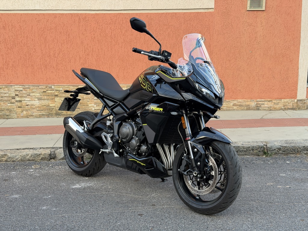 TRIUMPH TIGER SPORT 800