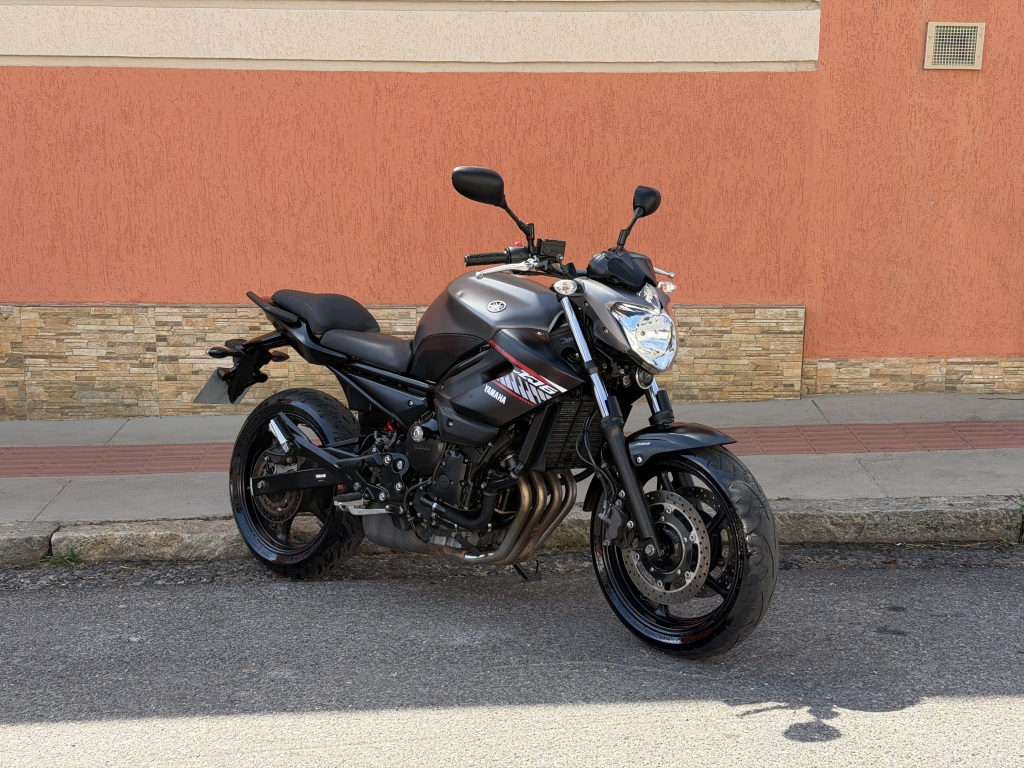 YAMAHA XJ6 N