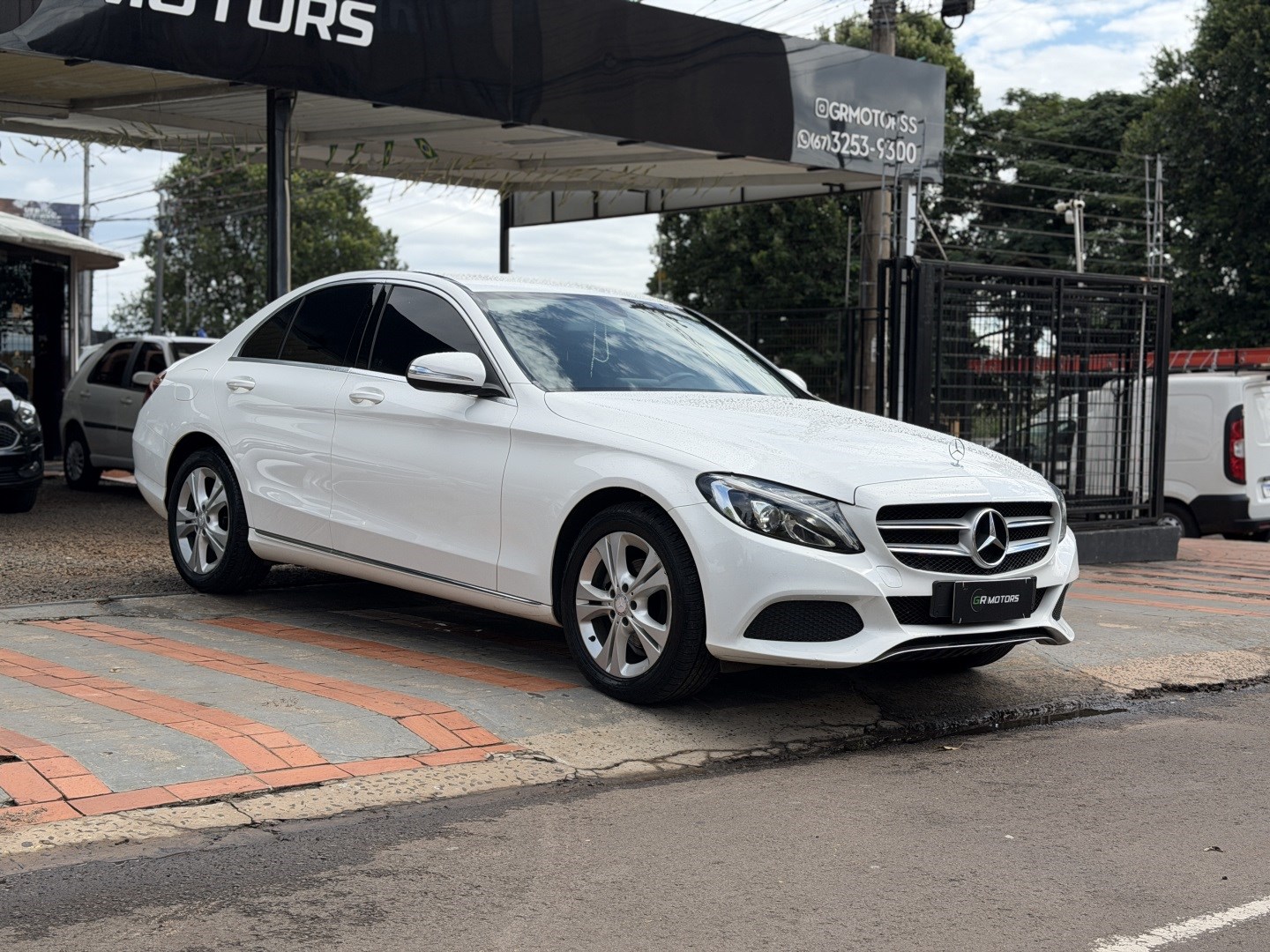 MERCEDES-BENZ C 180