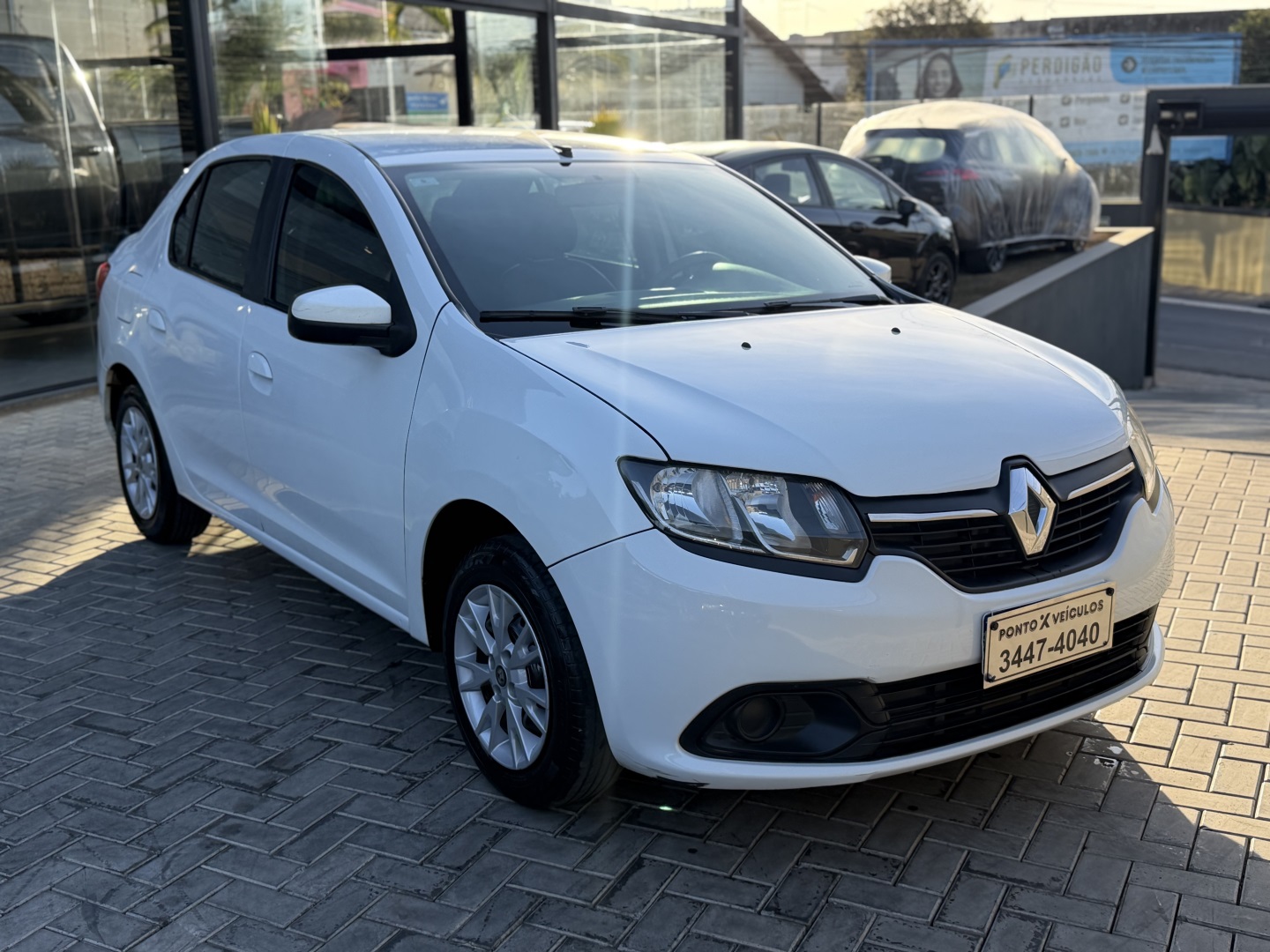 RENAULT LOGAN