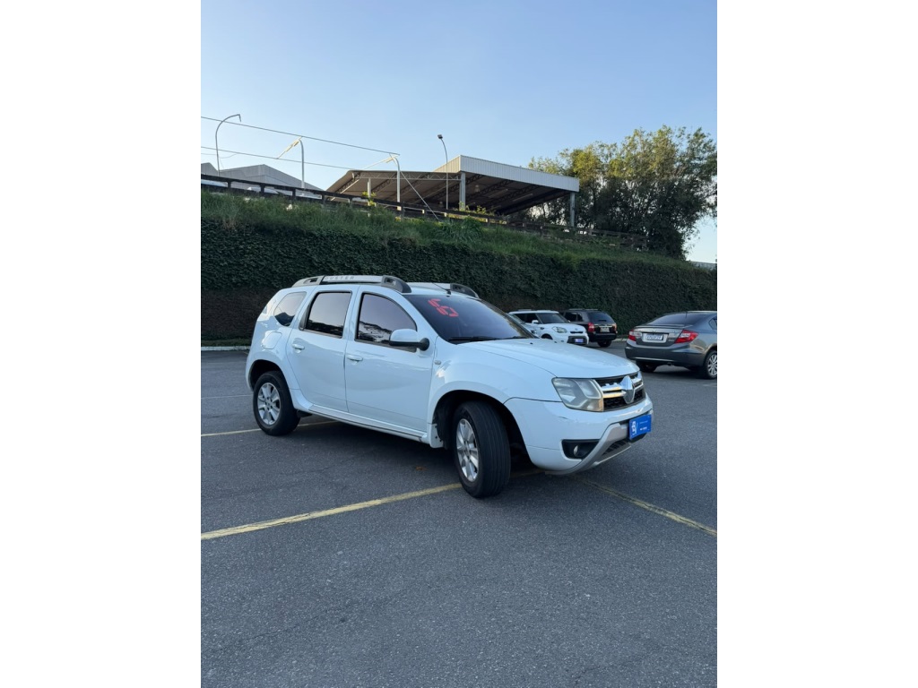 RENAULT DUSTER