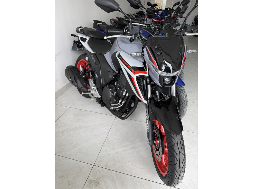 YAMAHA FZ25 FAZER ABS
