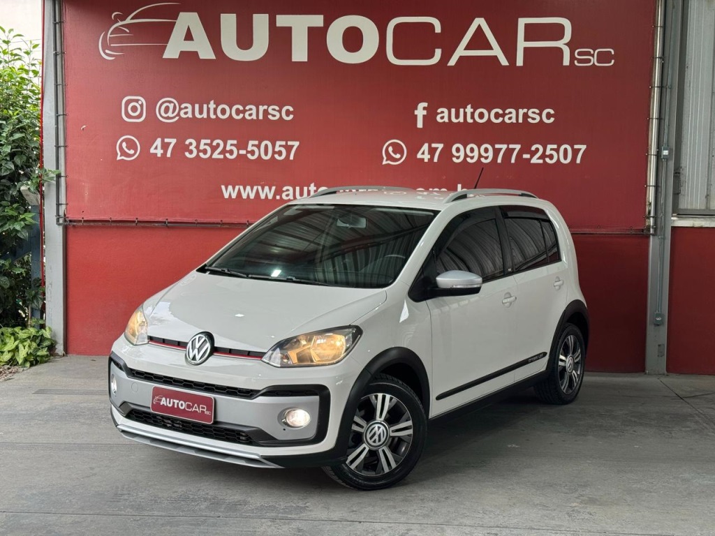 VOLKSWAGEN CROSS UP