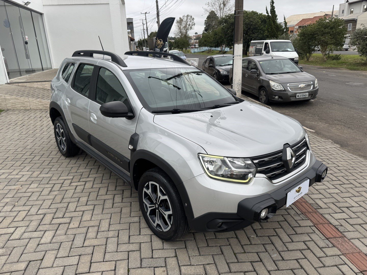 RENAULT DUSTER