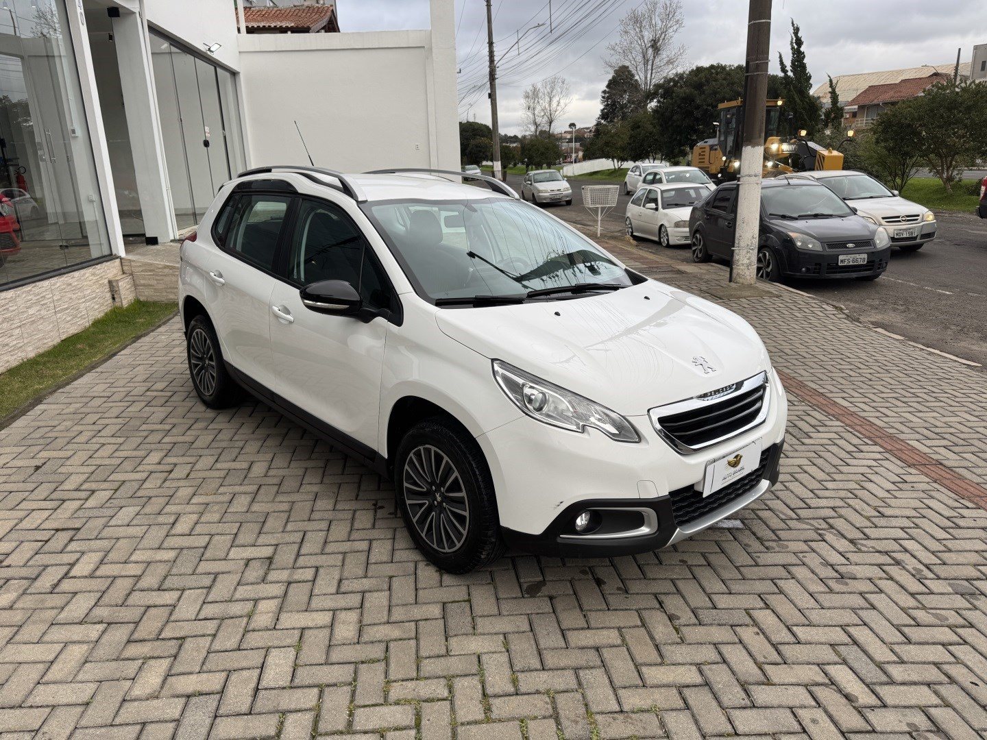 PEUGEOT 2008
