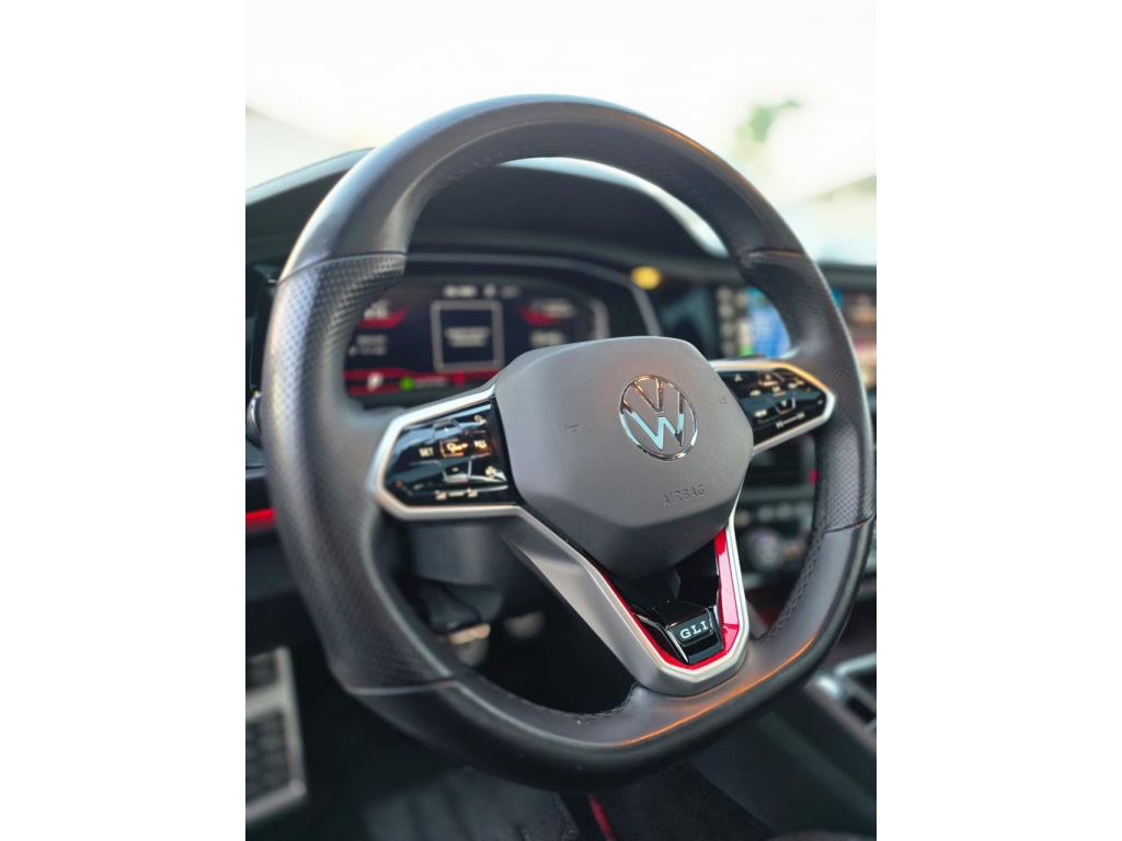 Volkswagen Jetta GLi 350 TSI 2.0 16V 4P Aut. - foto 5