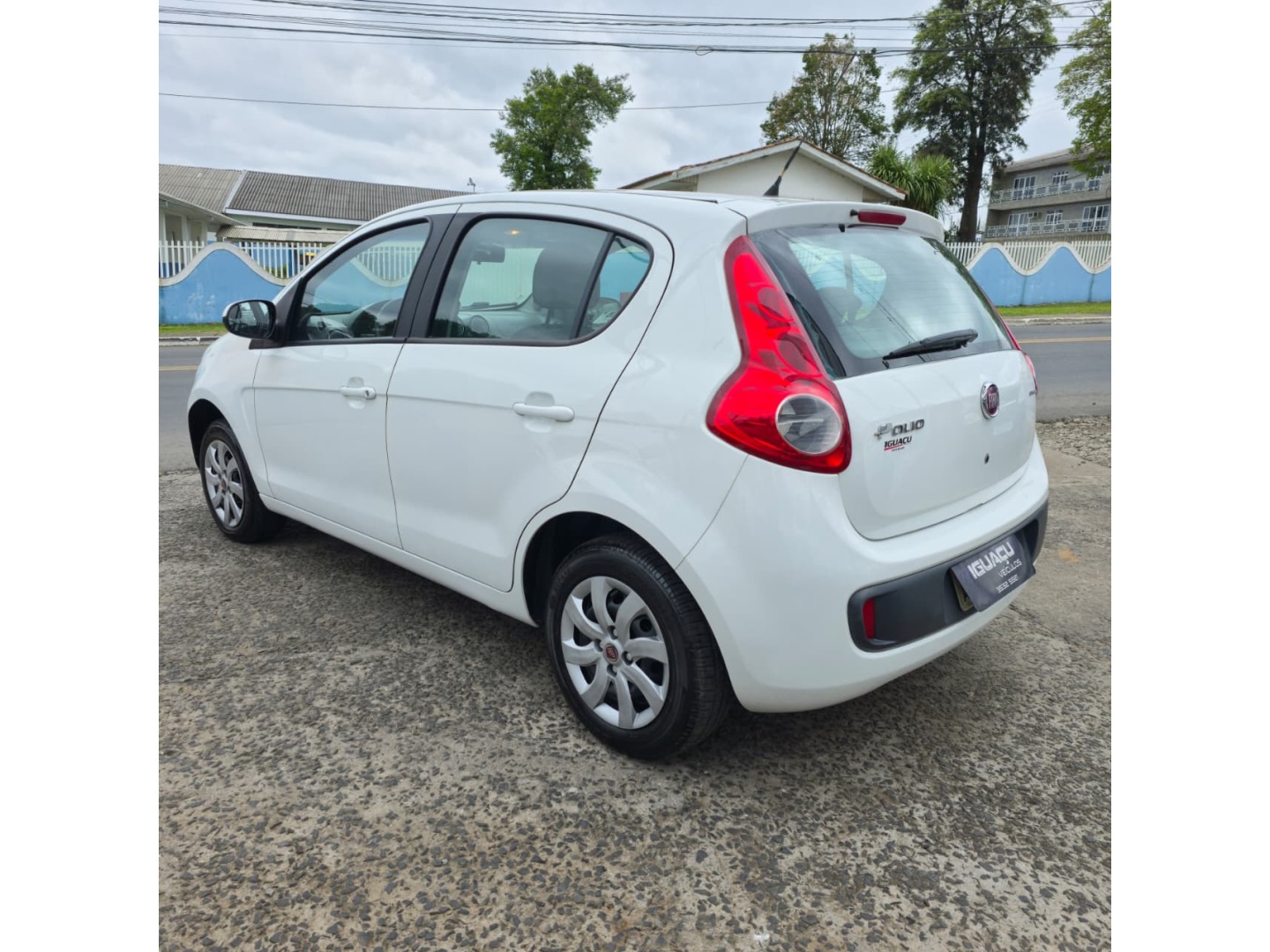 Fiat Palio 1.0 MPI Attractive 8V Flex 4P Manual - foto 3