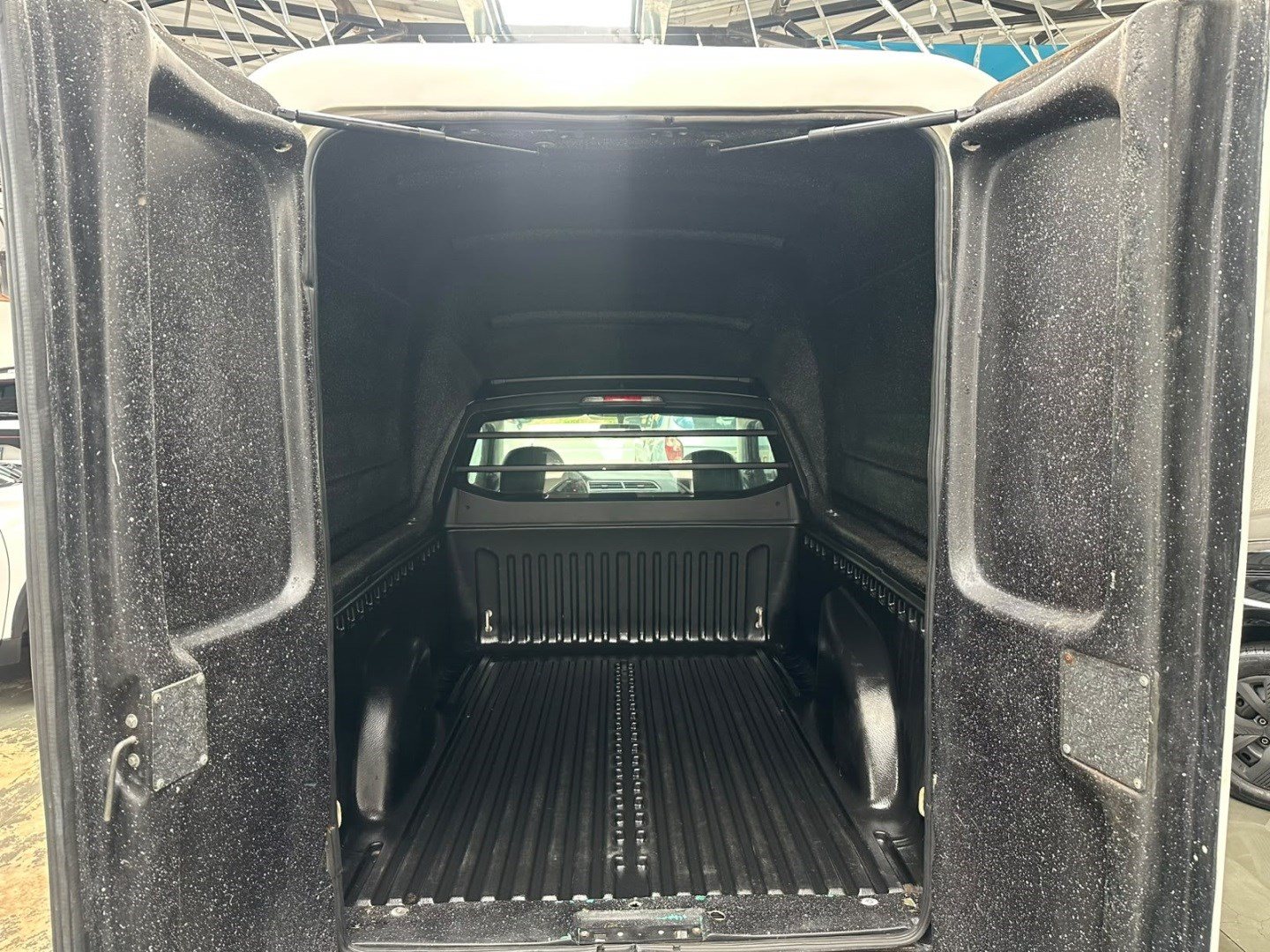 Volkswagen Saveiro 1.6 MSI Robust Cs 16V Flex 2P Manual - foto 7