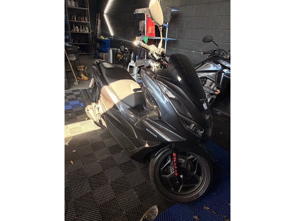 HONDA PCX 160 DLX ABS