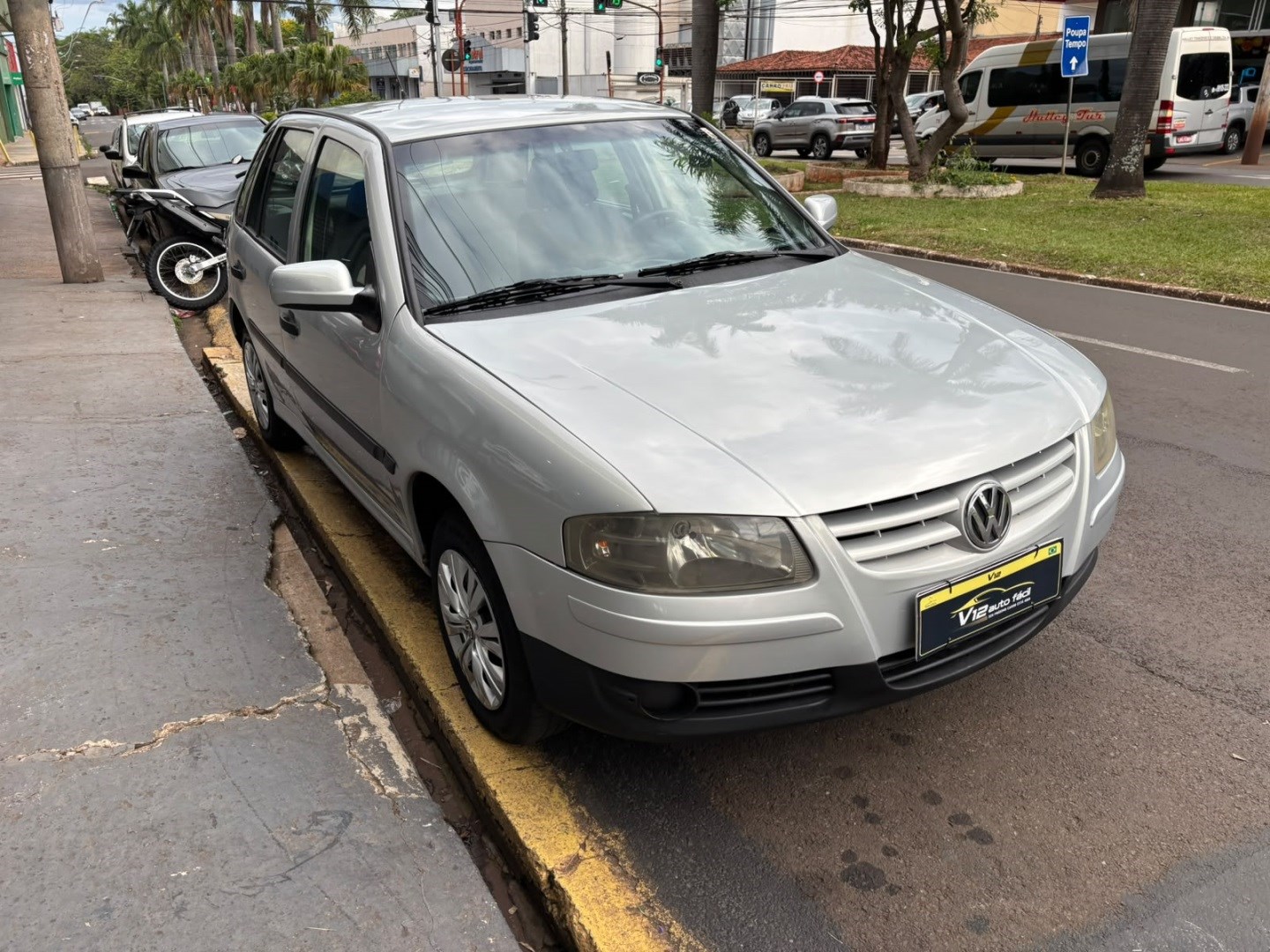 VOLKSWAGEN GOL