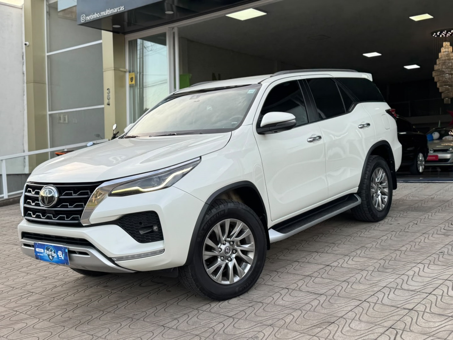 TOYOTA HILUX SW4