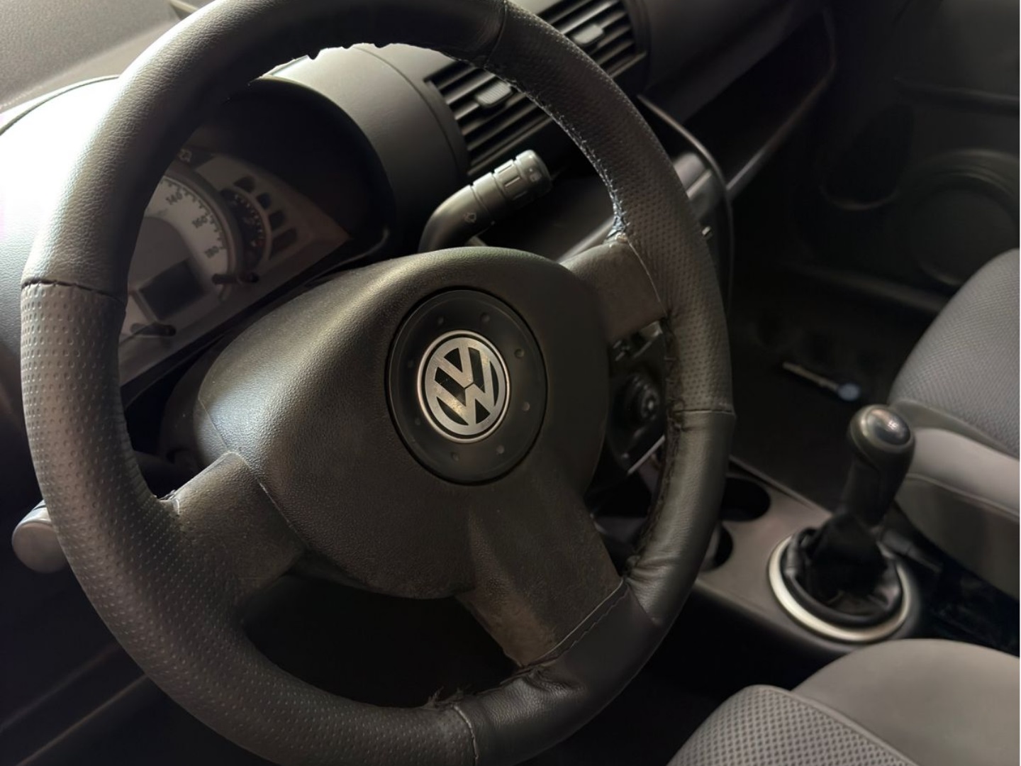 Volkswagen Fox 1.0 Mi 8V Flex 4P Manual - foto 3