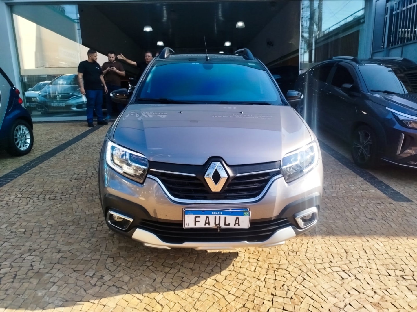 RENAULT SANDERO