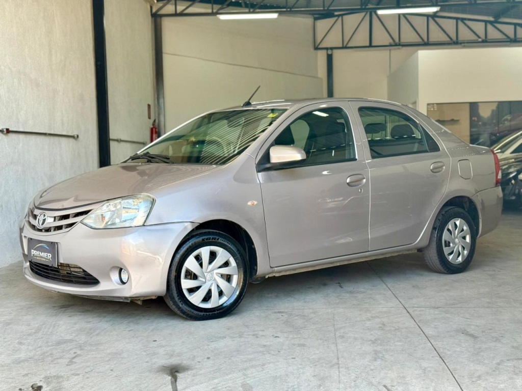 TOYOTA ETIOS