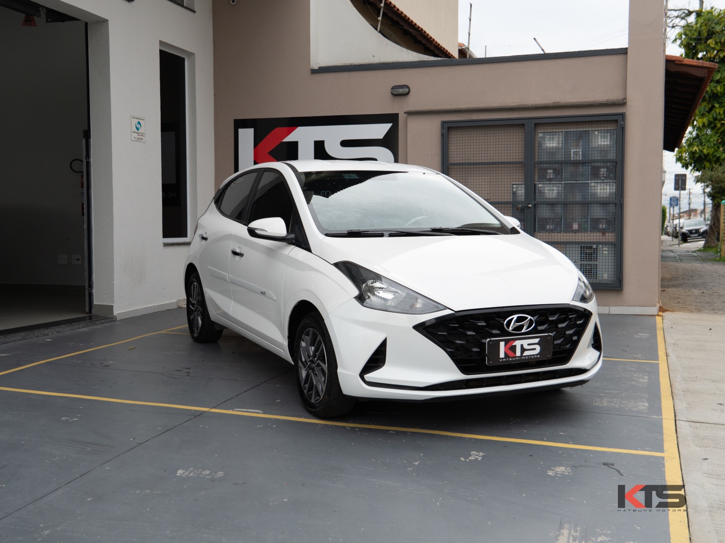 HYUNDAI HB20